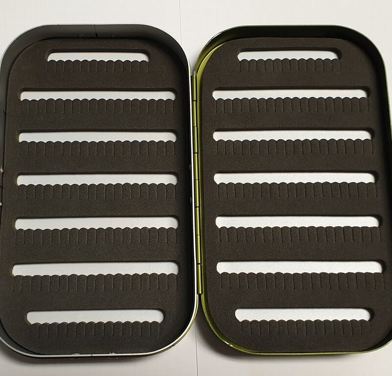 J. PARKER - ALUMINIUM FLY BOX SLIT - GREEN – Image 2