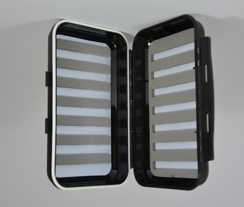 J. PARKER - WATERPROOF FLY BOX MEDIUM SLIT - Image 2